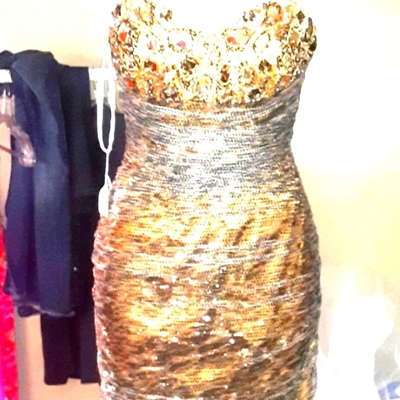 Homecoming short  dress - Picture 3 of 12